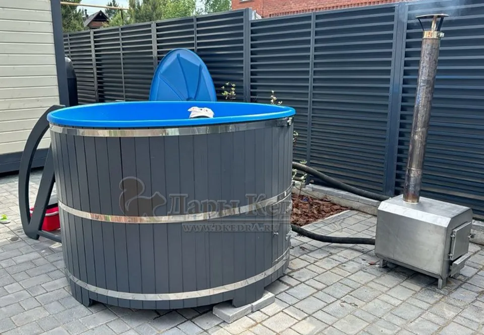Фурако круглая из кедра с термопластиковой вставкой с внешней печью